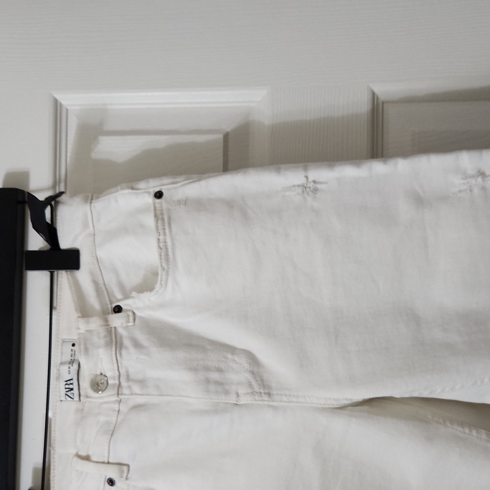 Jeans - Picture 4 of 4